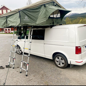 Taktältet Åreskutan XL från Taktältarna på en vit VW Transporter