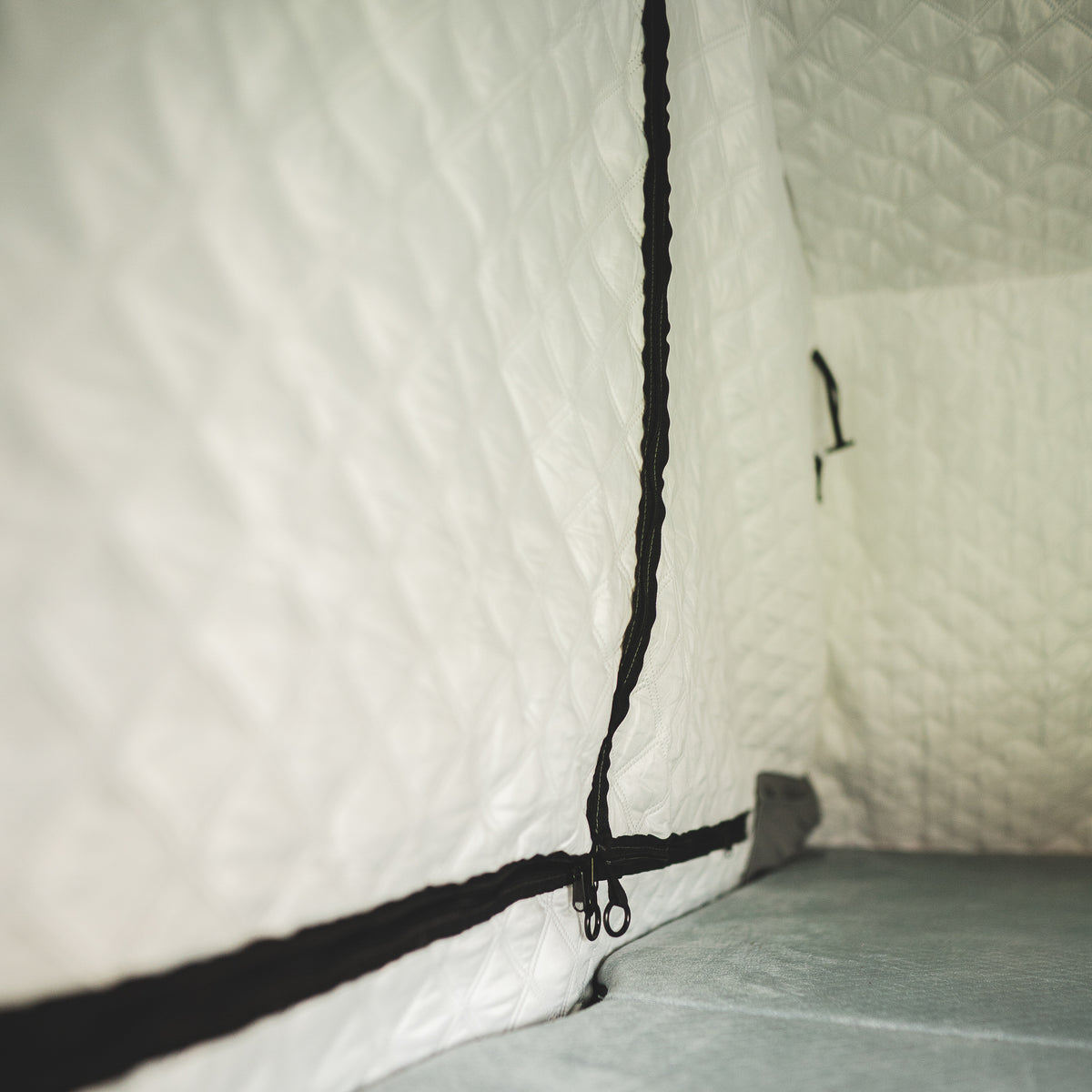 Insulating inner tent for roof tent Totthummeln